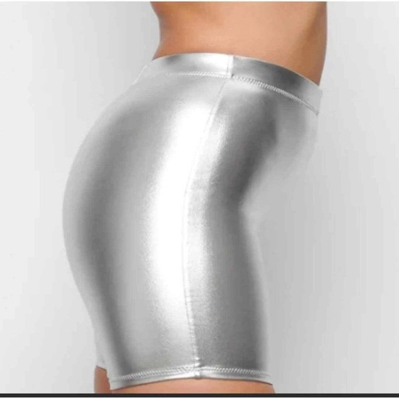 SKIMS Metallic Nickel Bike Shorts XXS | Shapewear Biker Shorts Silver - Picture 3 of 12